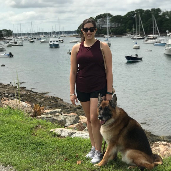 Meet your Posher, Leah - Picture 1 of 1